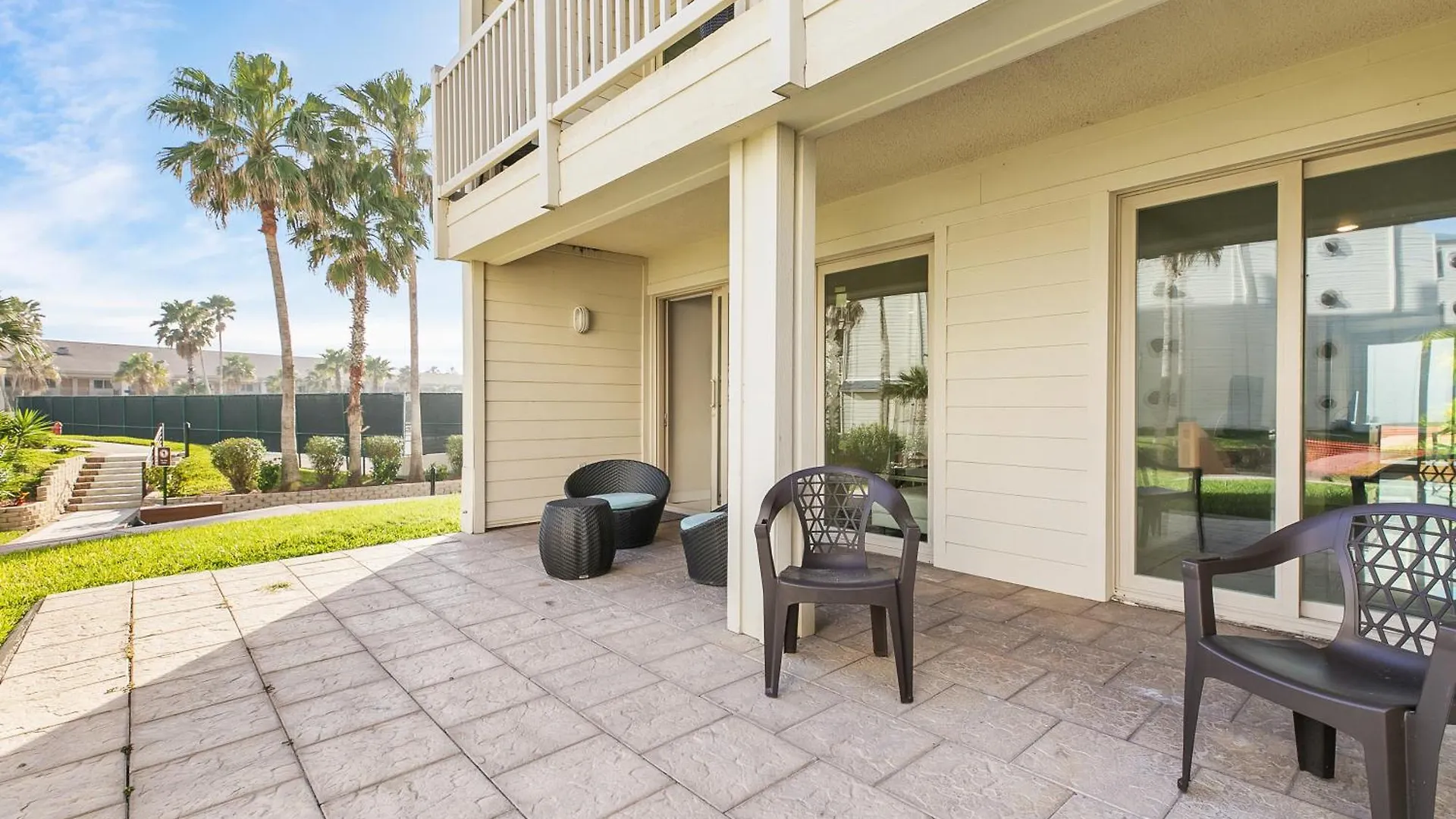 Ground Level Pet-friendly Seconds From Beach Holiday home South Padre Island