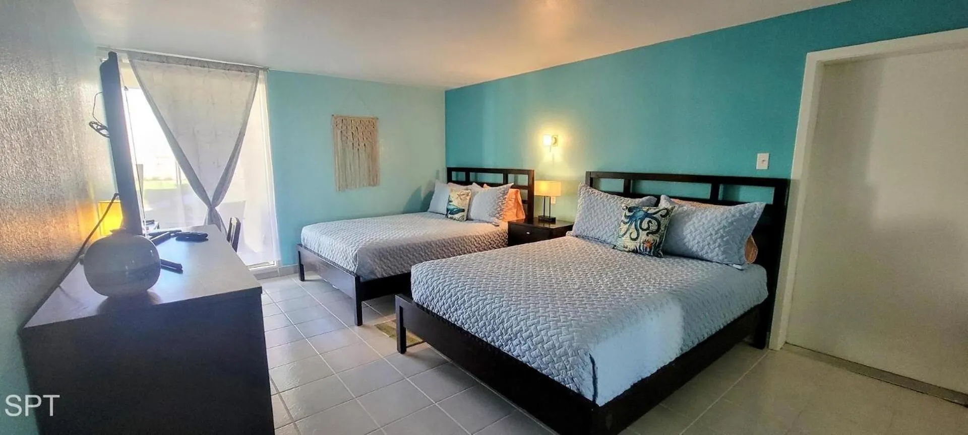 Apartment Renovated Beachfront With 2 Pools, Tons Of Beds Bahia Mar #426 South Padre Island