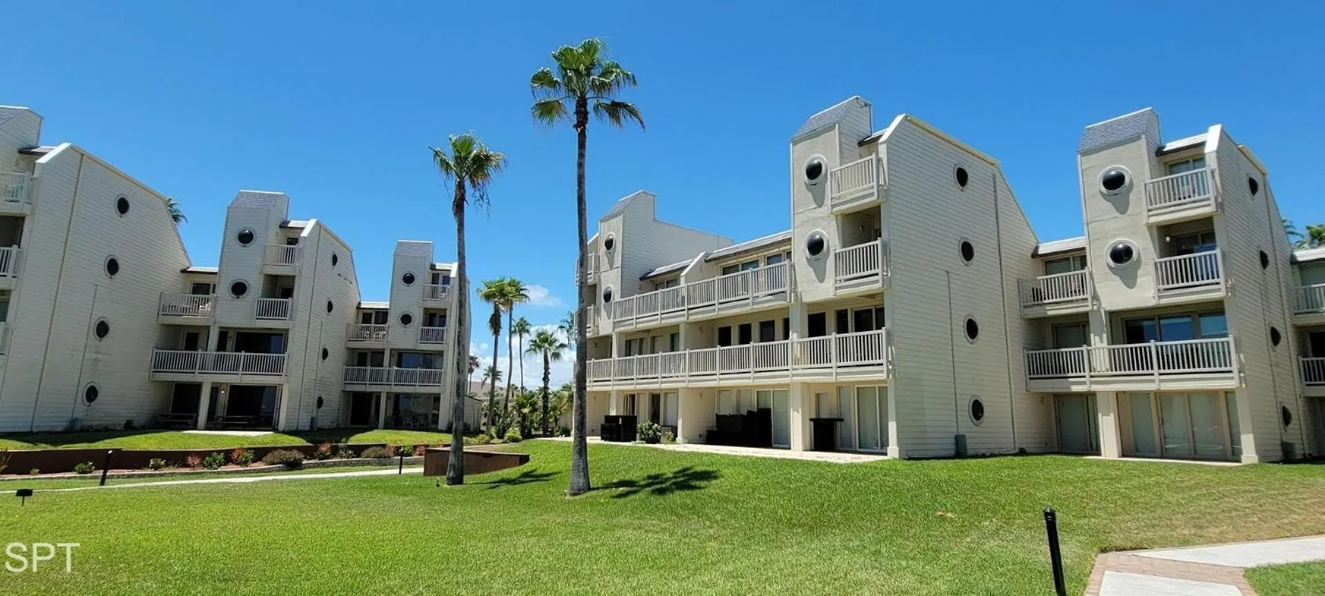 Renovated Beachfront With 2 Pools, Tons Of Beds Bahia Mar #426 * South Padre Island