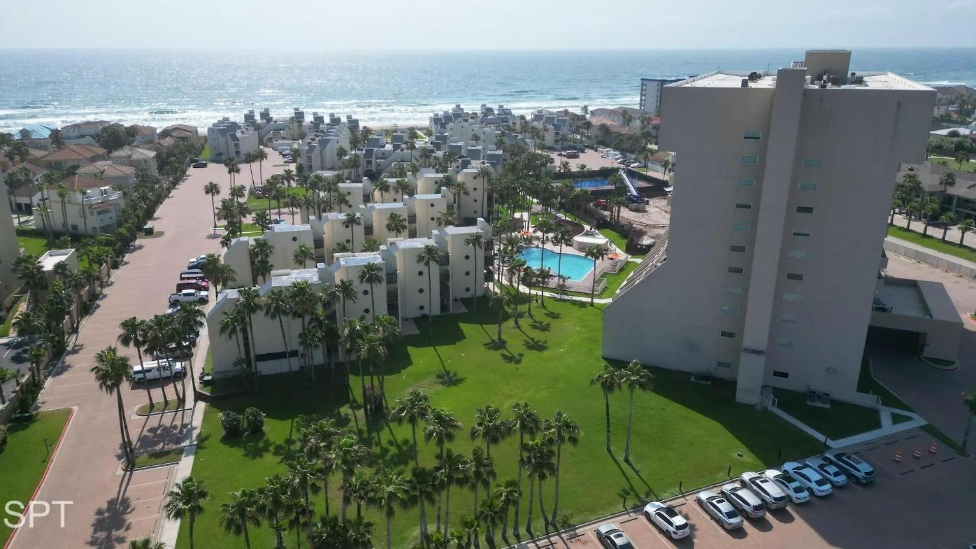 Apartment Renovated Beachfront With 2 Pools, Tons Of Beds Bahia Mar #426