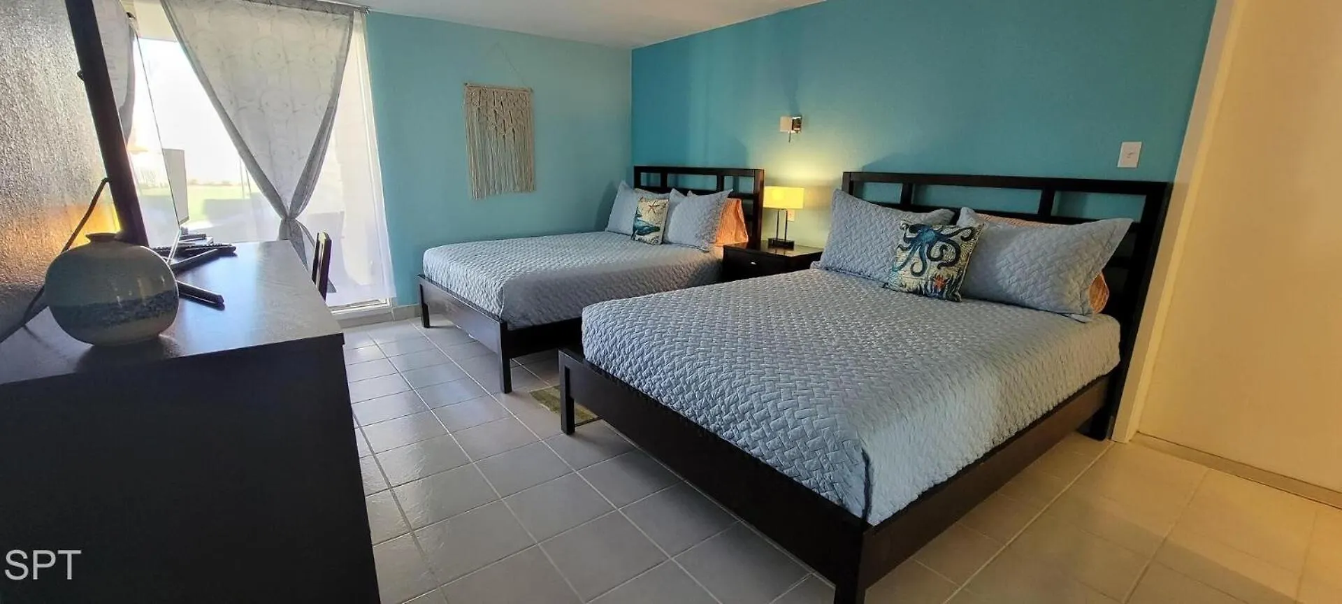 Renovated Beachfront With 2 Pools, Tons Of Beds Bahia Mar #426 South Padre Island