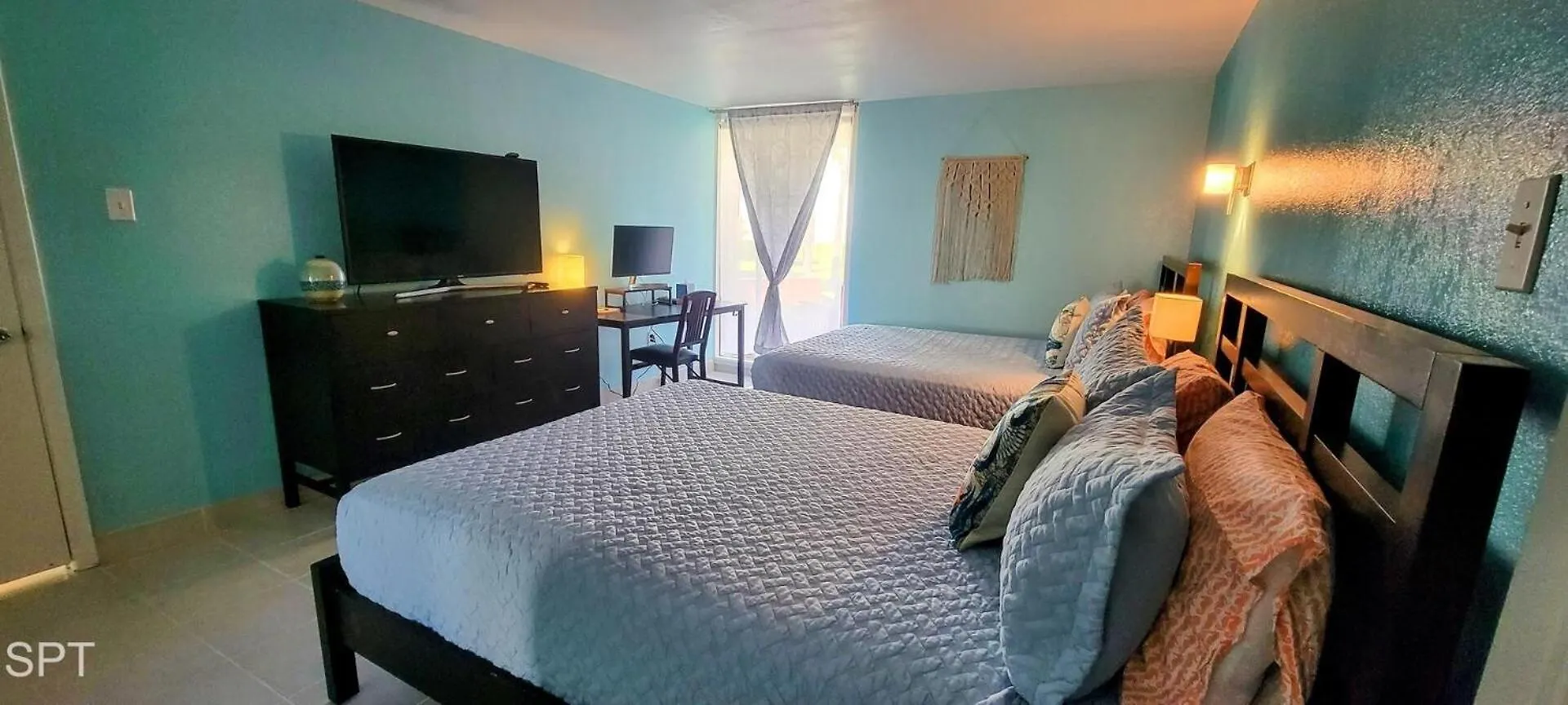 Apartment Renovated Beachfront With 2 Pools, Tons Of Beds Bahia Mar #426 South Padre Island
