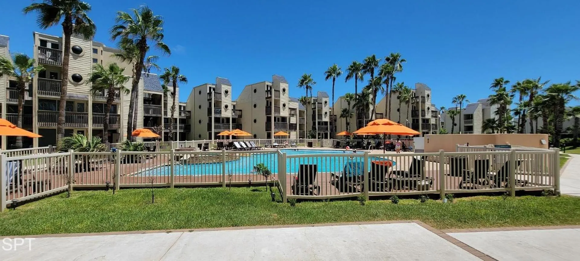 Renovated Beachfront With 2 Pools, Tons Of Beds Bahia Mar #426