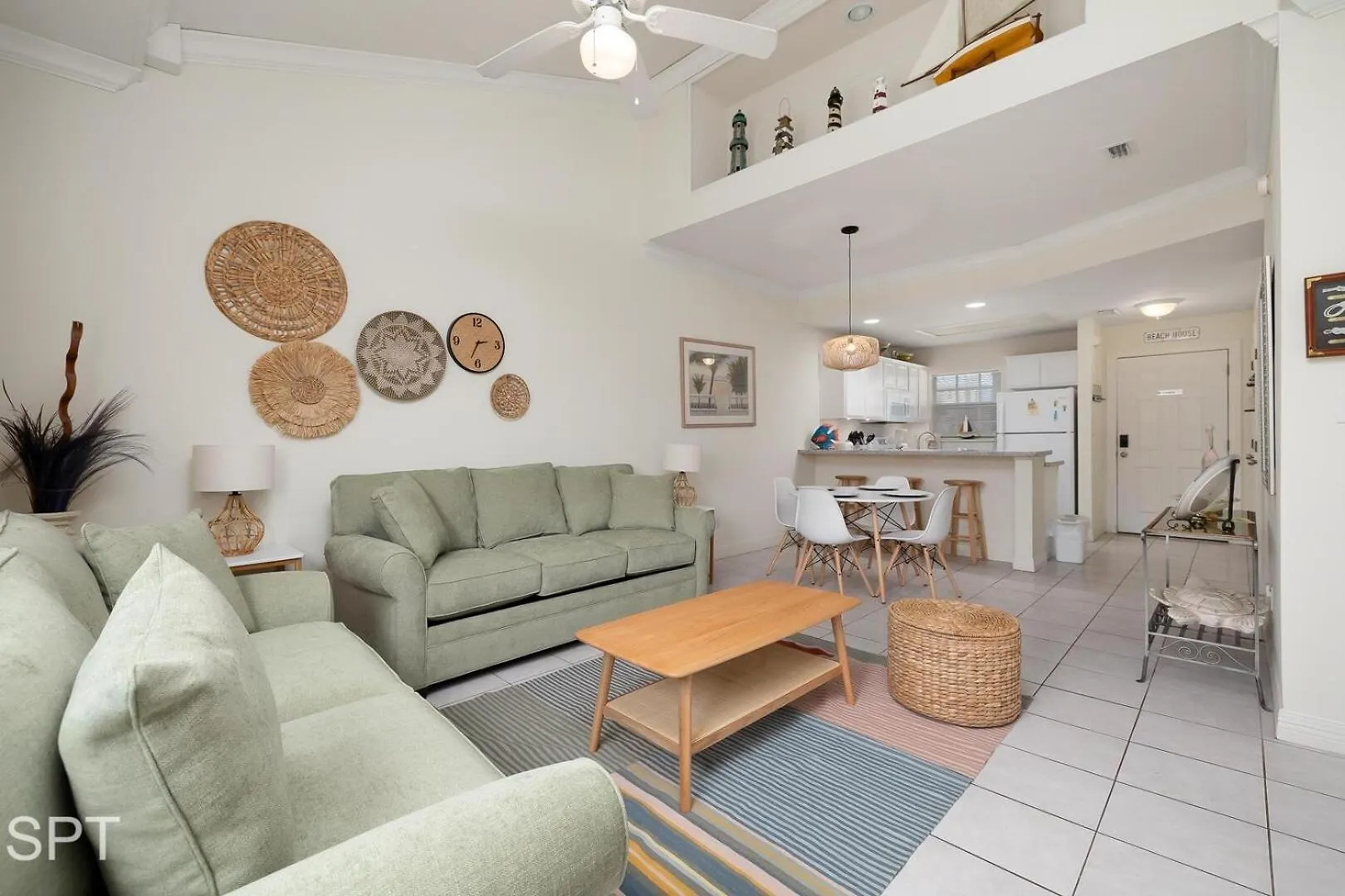 Sea Dancer #10 Apartment