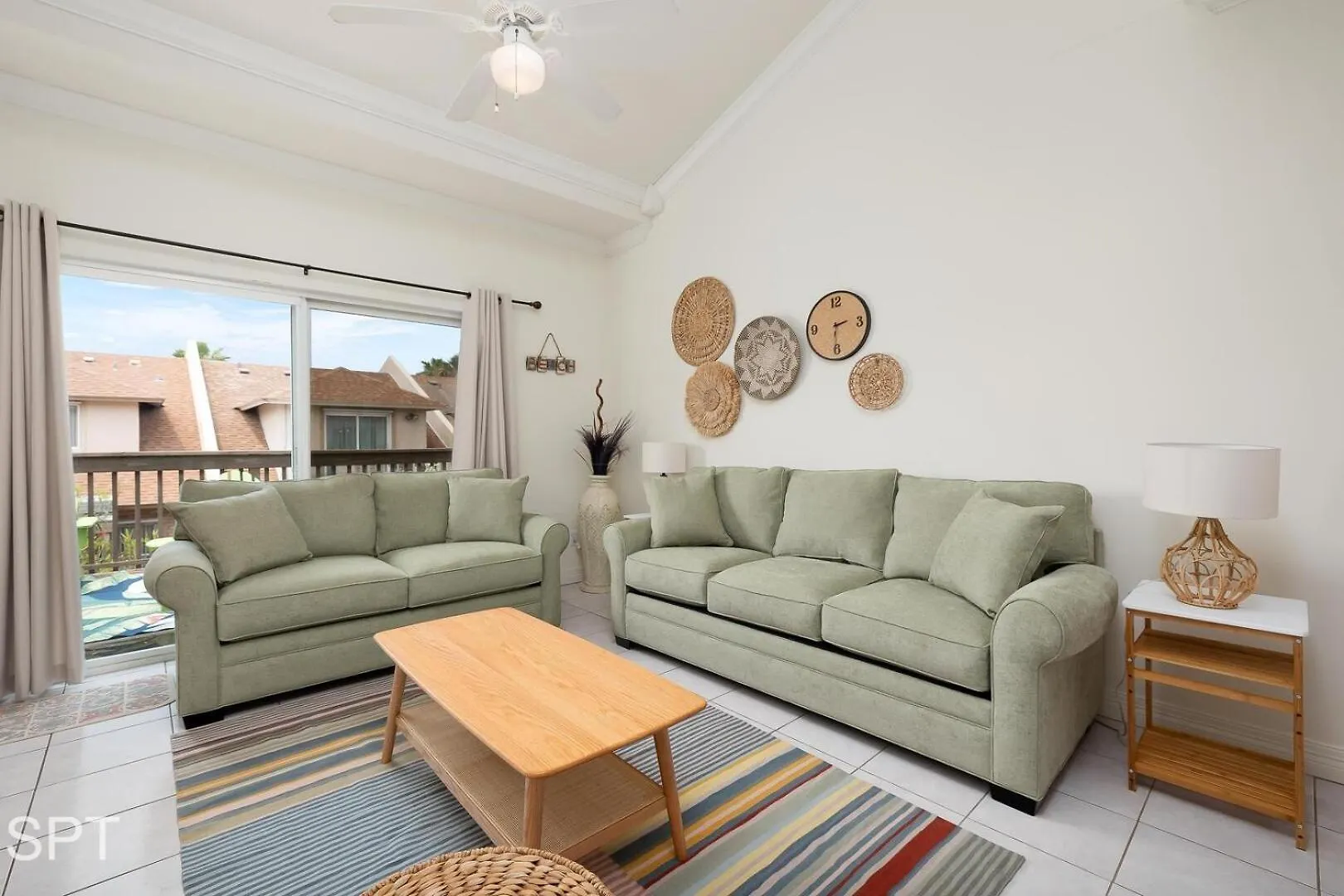 Sea Dancer #10 Apartment