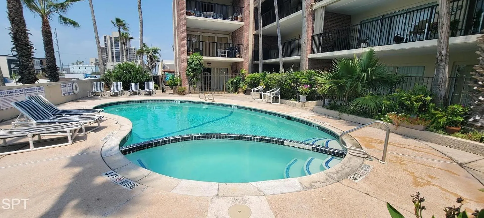 Del Sol- #205 Apartment *