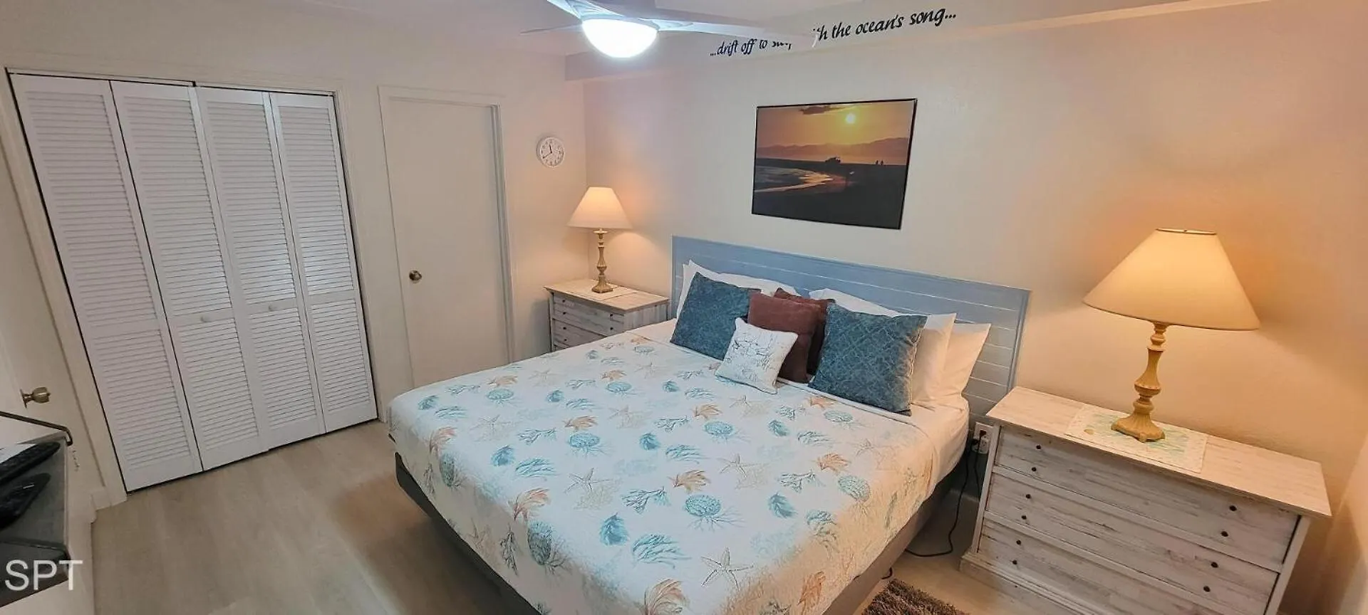 Apartment Del Sol- #205 *