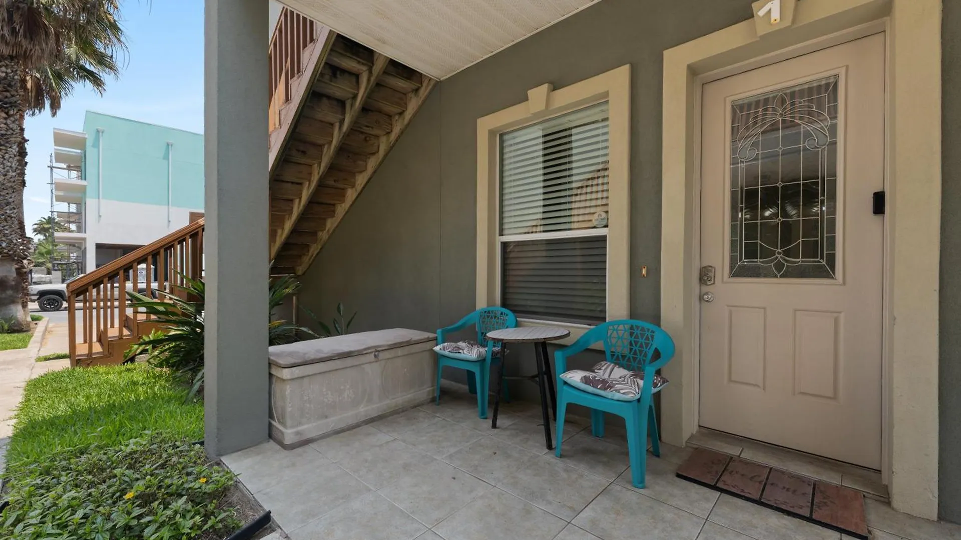 Beautiful 2 Bed 2 Bath 1st Floor By With Pool Holiday home