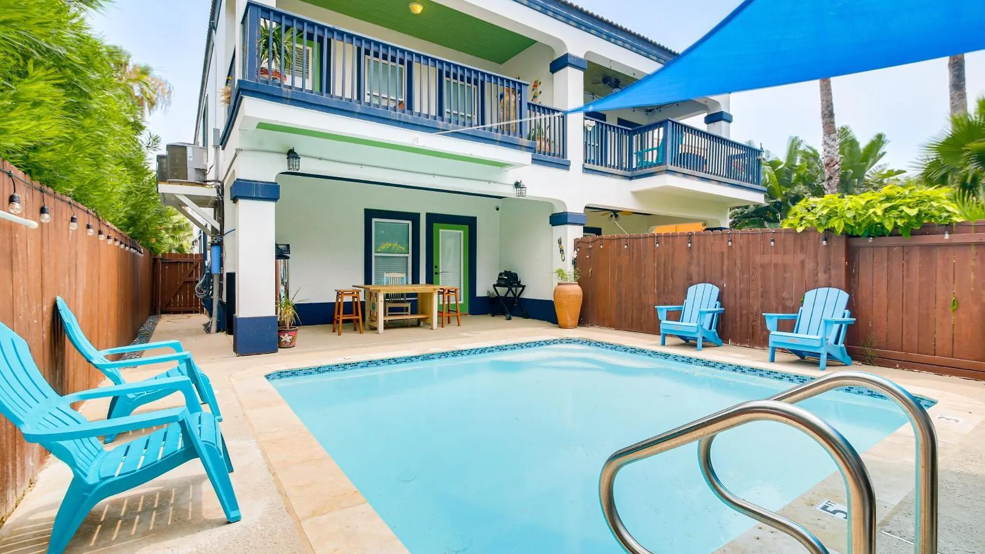 Oceanside Mars Oasis Heated Pool, Steps To Beach!