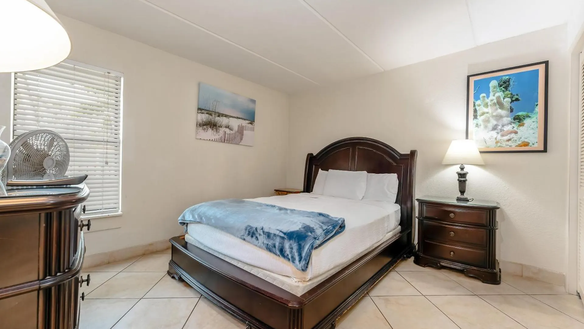 1204 Saida I - Front