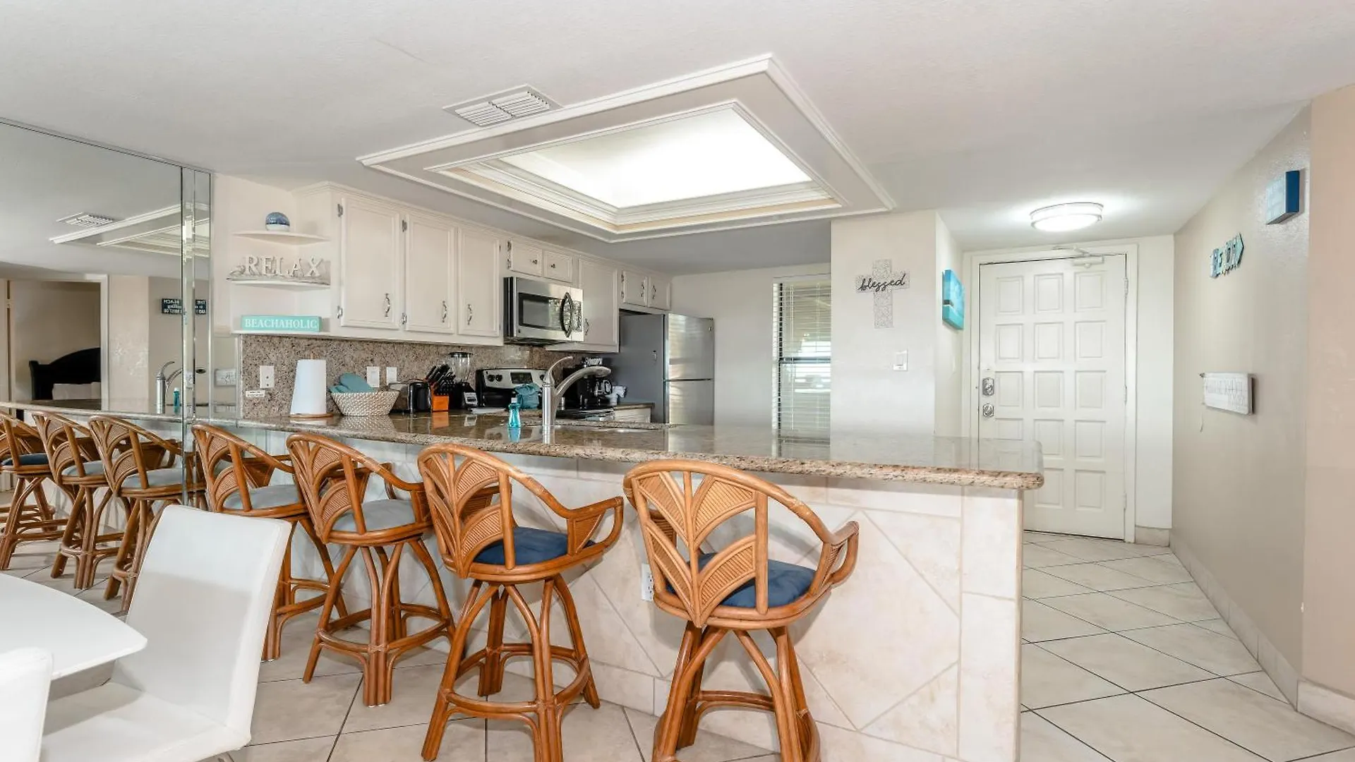 1204 Saida I - Front