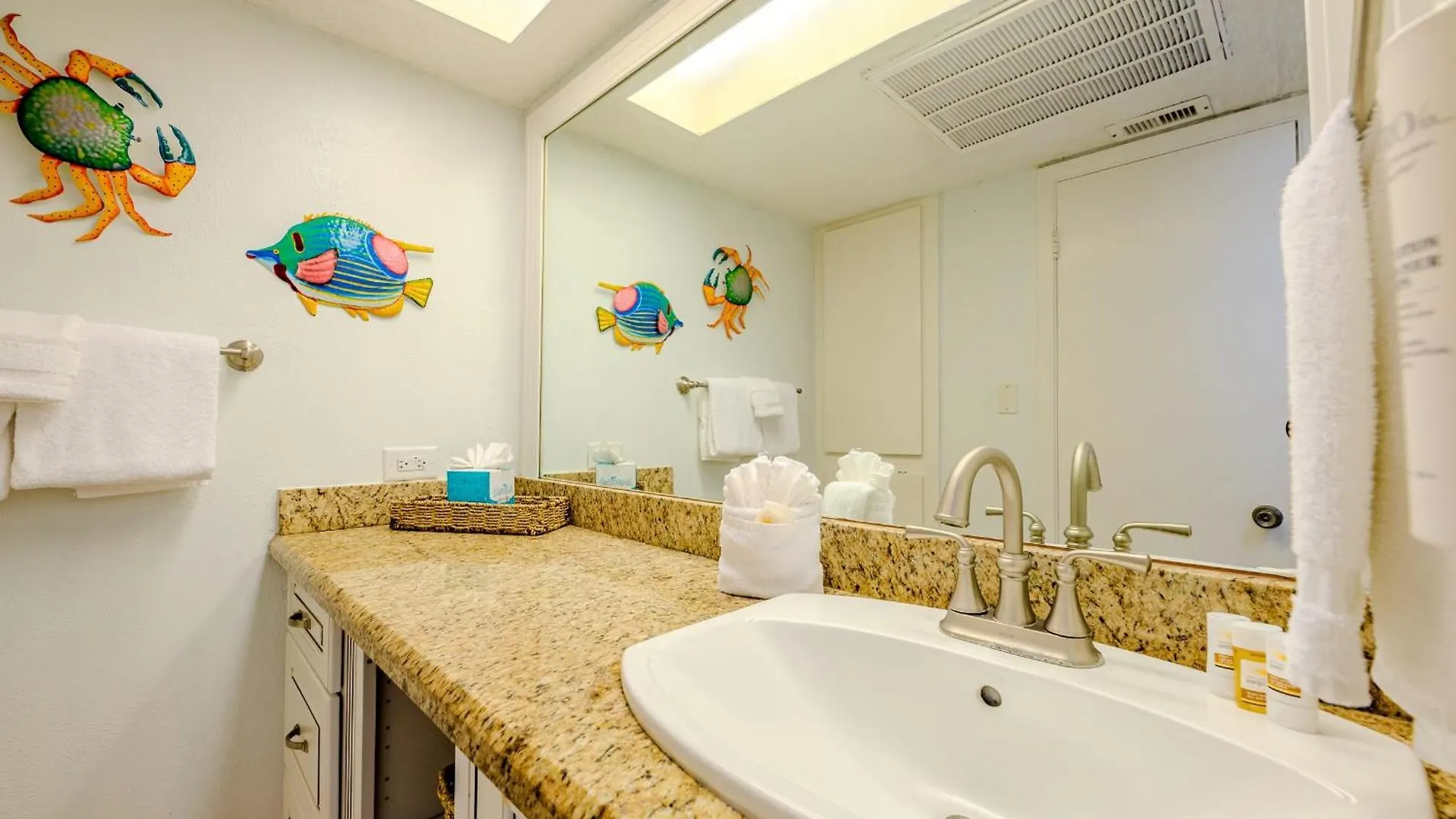 Seagulls Serenade Cozy 1br Hideaway Near 206 Apartment