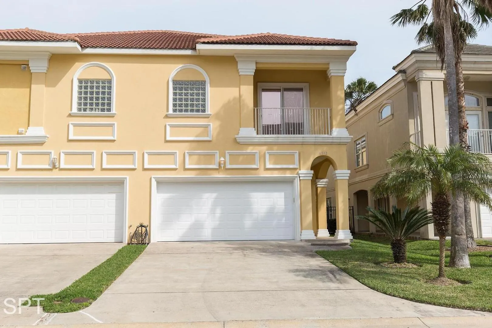 House Bayview *