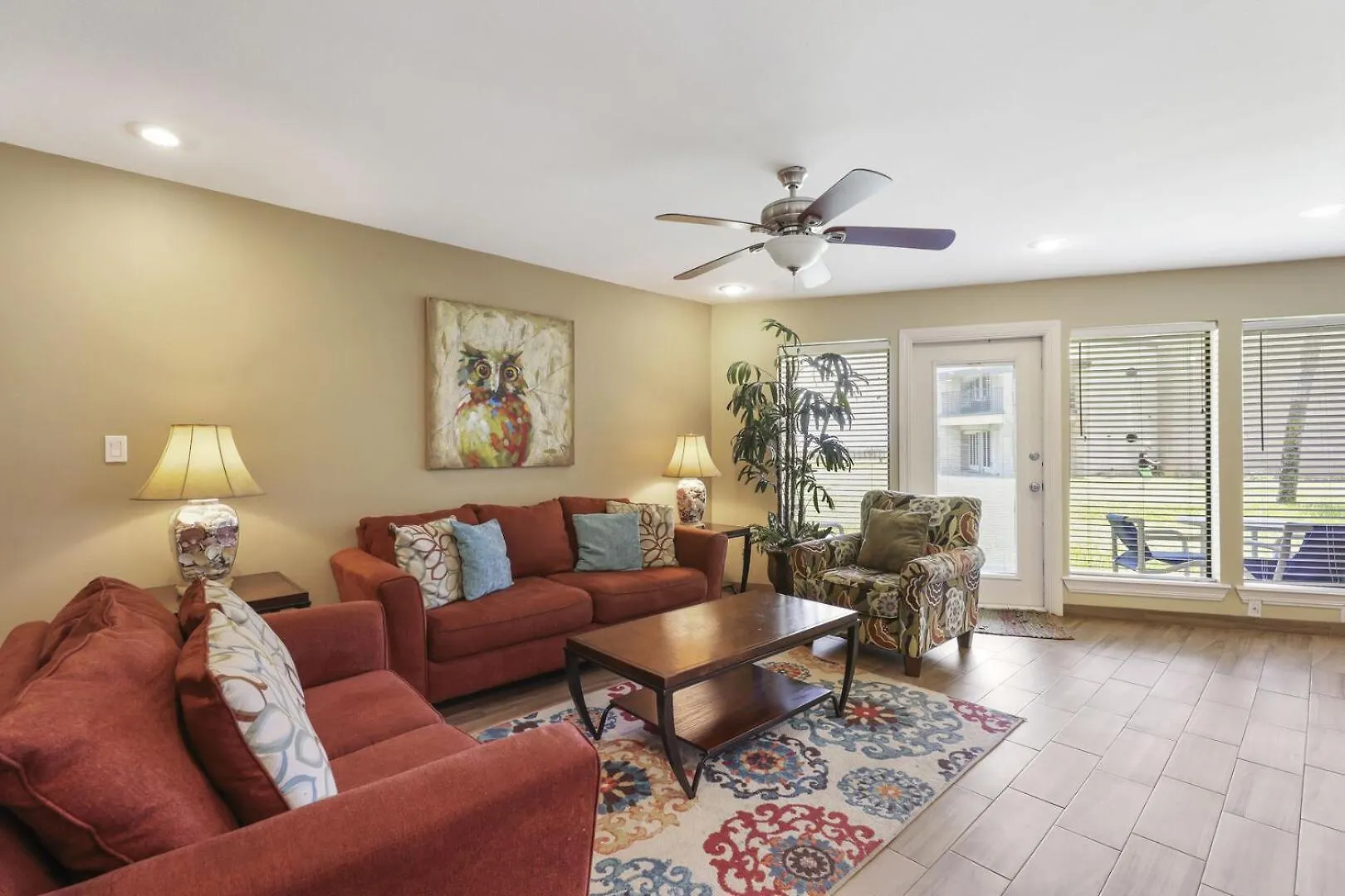 Ground Floor Beachfront Beauty! Steps To The And Pool Holiday home *