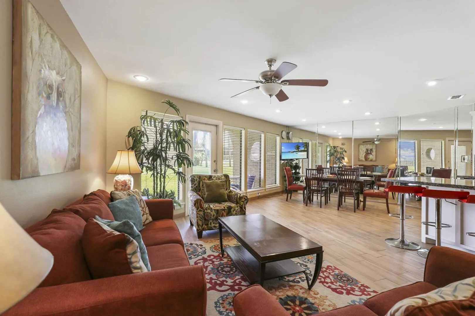 Holiday home Ground Floor Beachfront Beauty! Steps To The And Pool *