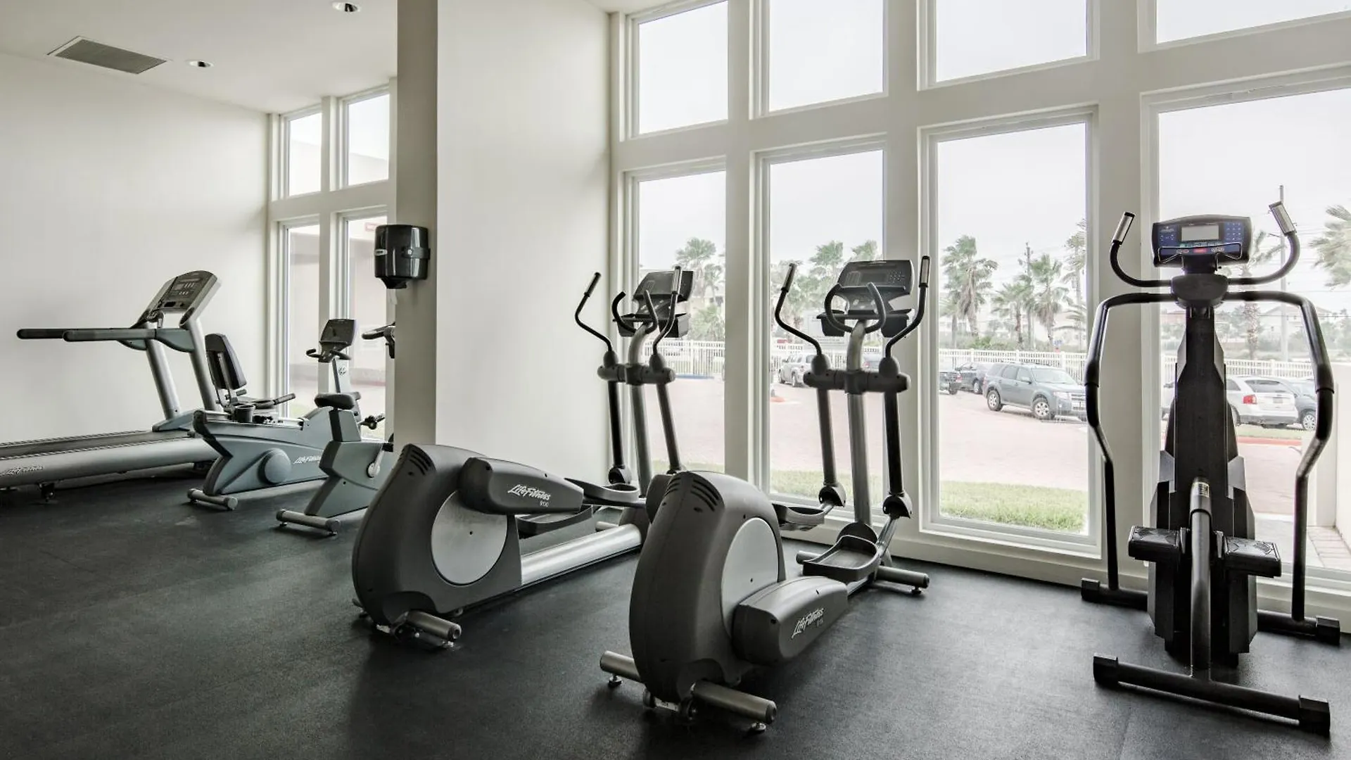 Vibrant Modern With Large Balcony And Stunning Ocean Views * South Padre Island