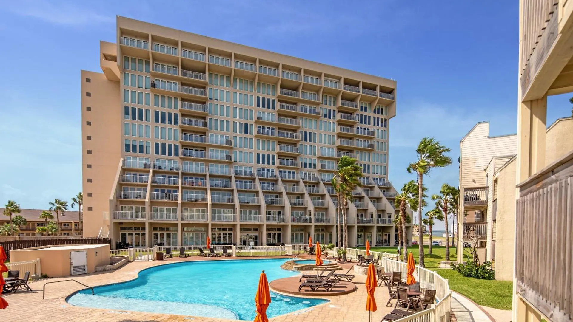 Vibrant Modern With Large Balcony And Stunning Ocean Views South Padre Island