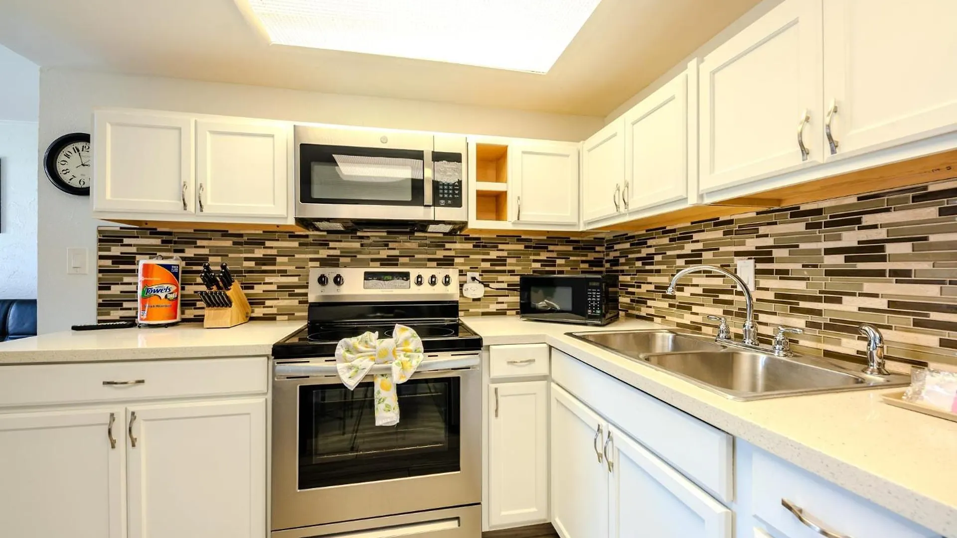 Pelicans Perch Charming 1br Near With Patio 160 South Padre Island