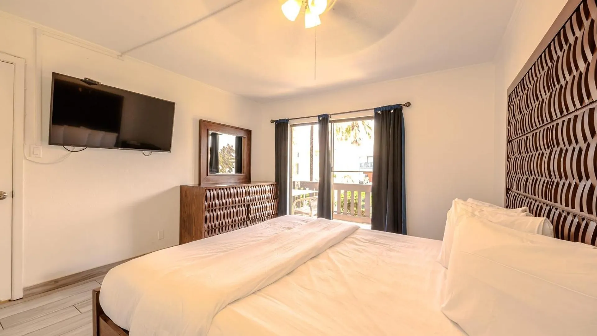 Pelicans Perch Charming 1br Near With Patio 160 Apartment South Padre Island