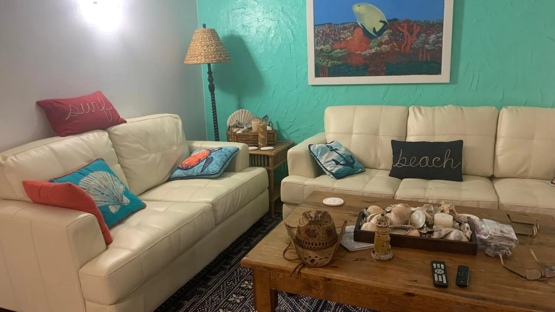 Tiki Spi Beachfront Condo, Right On The Beach! Apartment