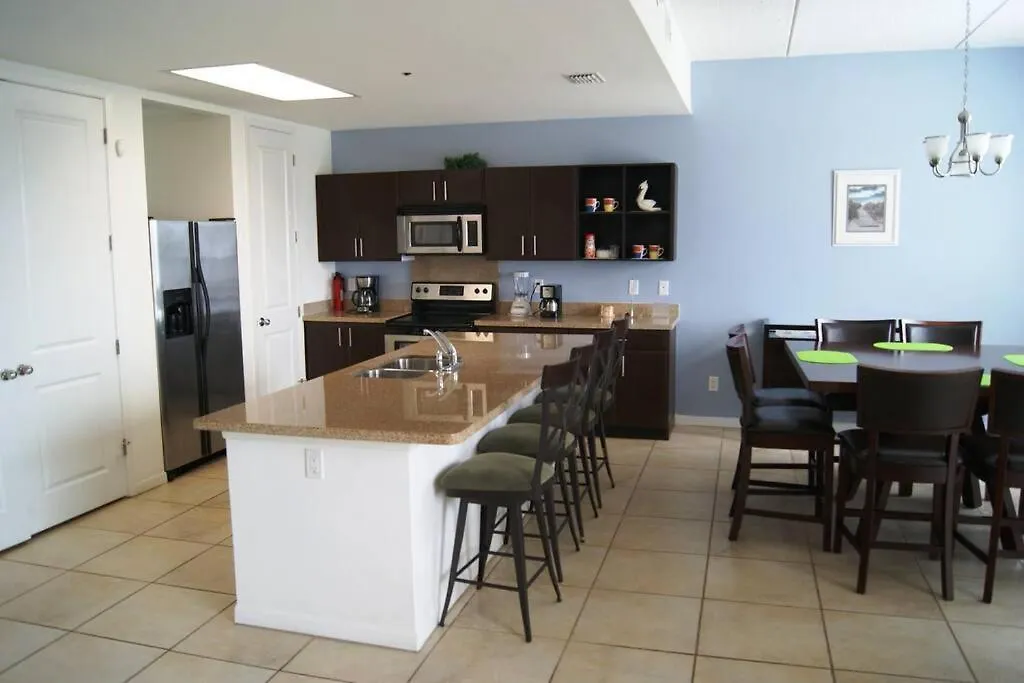 Apartment Marinas 303 Channelfront Boatslip, Waterview *