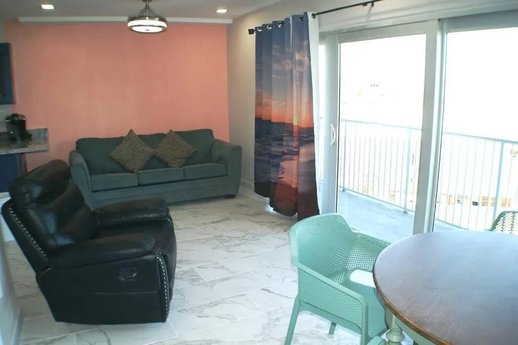 公寓 Aquarius#403 Beachfront With Ocean View