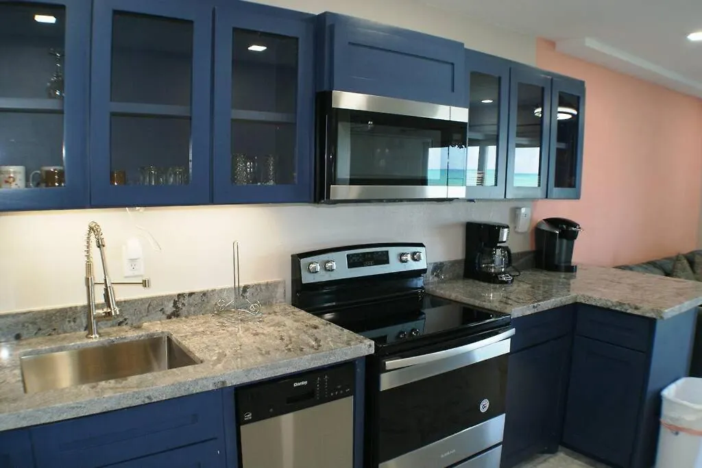 Aquarius#403 Beachfront With Ocean View 公寓 南帕诸岛