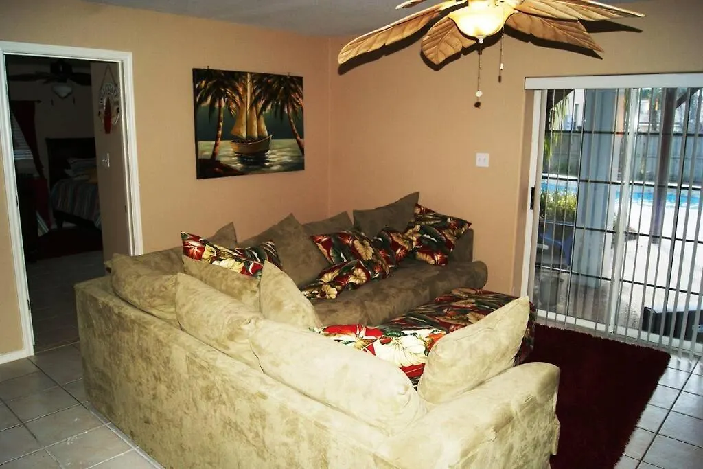 Blueheaven Mid Island With Pool Close To Bay Holiday home *
