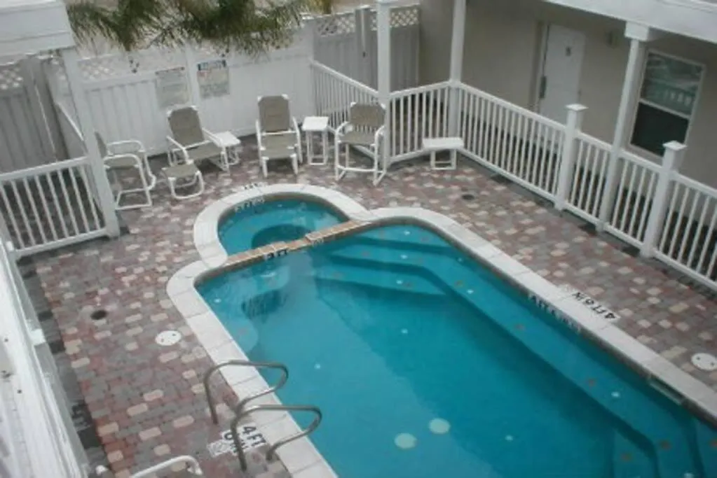 Cabos Ii #2 Mid-island 2-3 Minute To Walk Access Apartment *