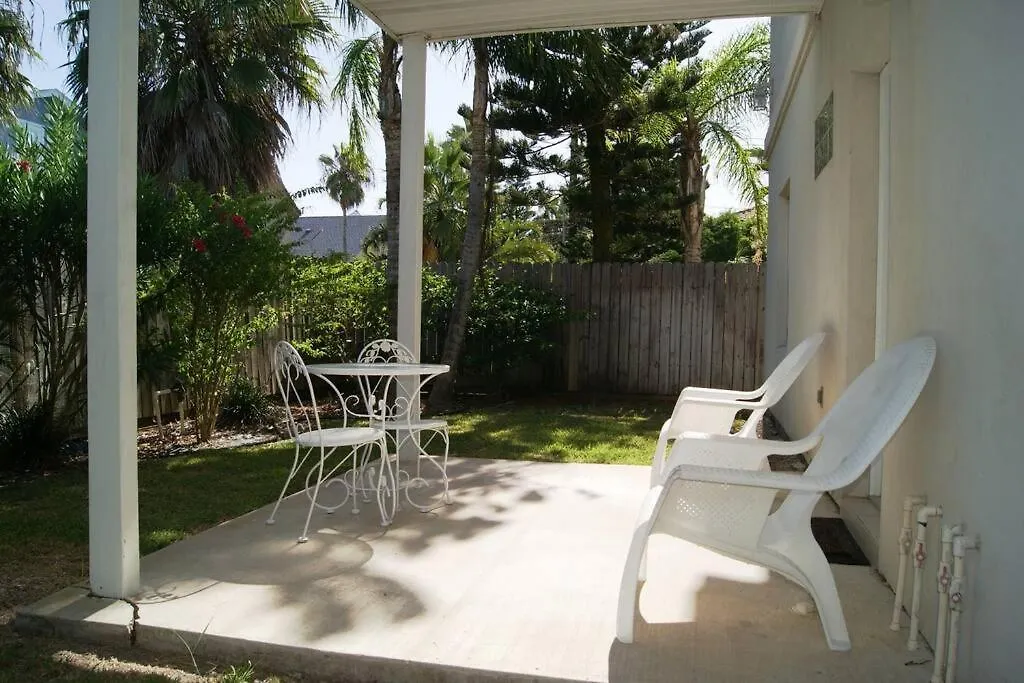 Cabos Ii #2 Mid-island 2-3 Minute To Walk Access Apartment *
