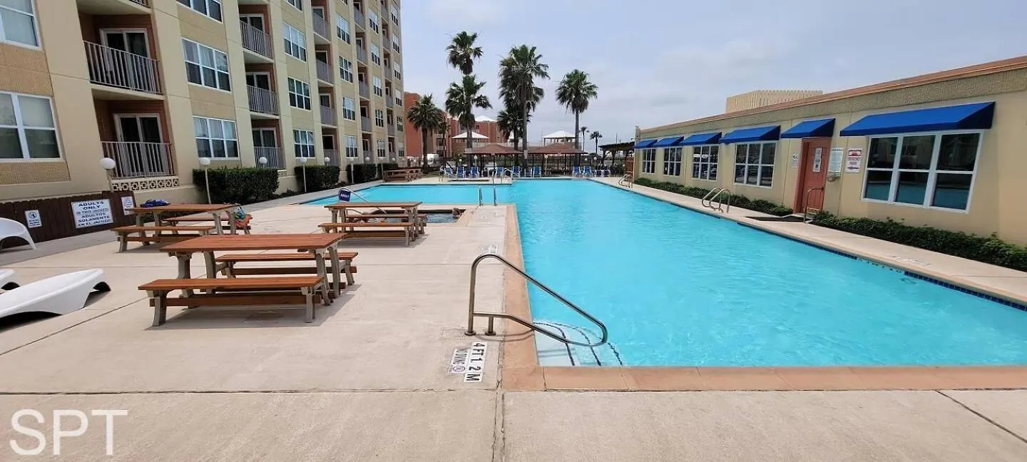 Access With Pool, Hot Tub Area & Bbq - Gulfview I - Unit 213 Apartment