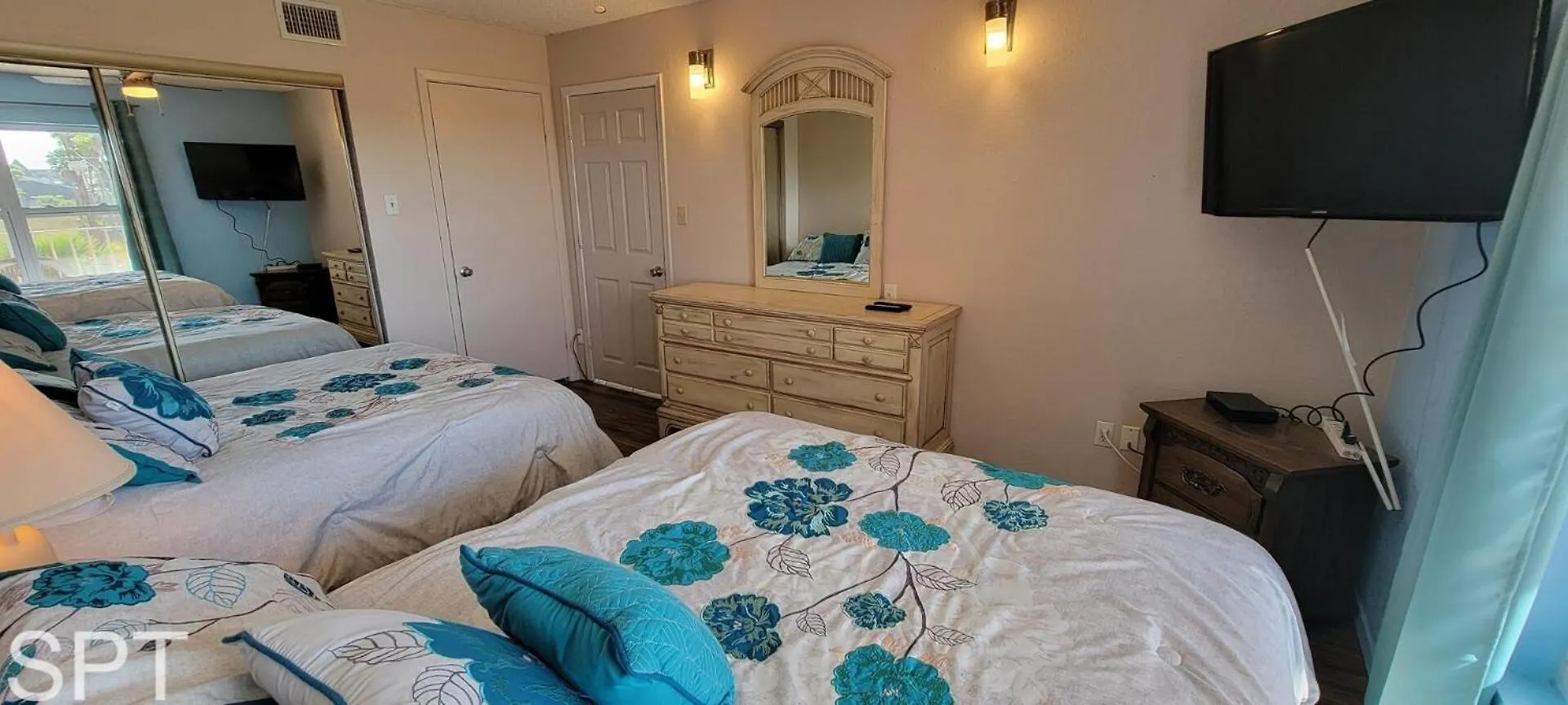 Access With Pool, Hot Tub Area & Bbq - Gulfview I - Unit 213 Apartment