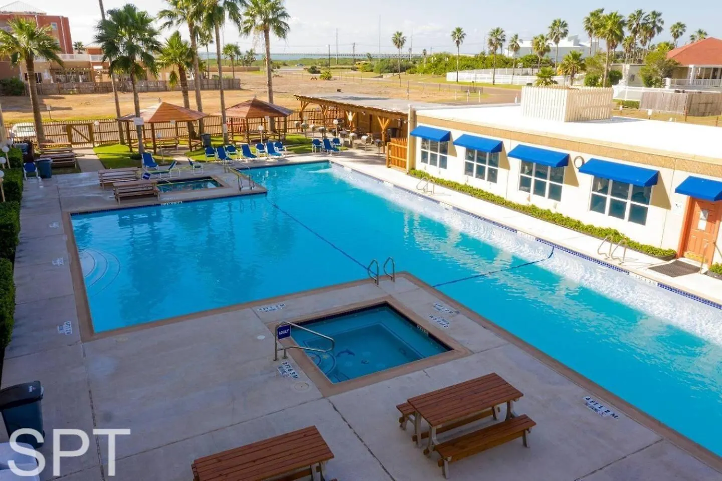 Access With Pool, Hot Tub Area & Bbq - Gulfview I - Unit 213 South Padre Island