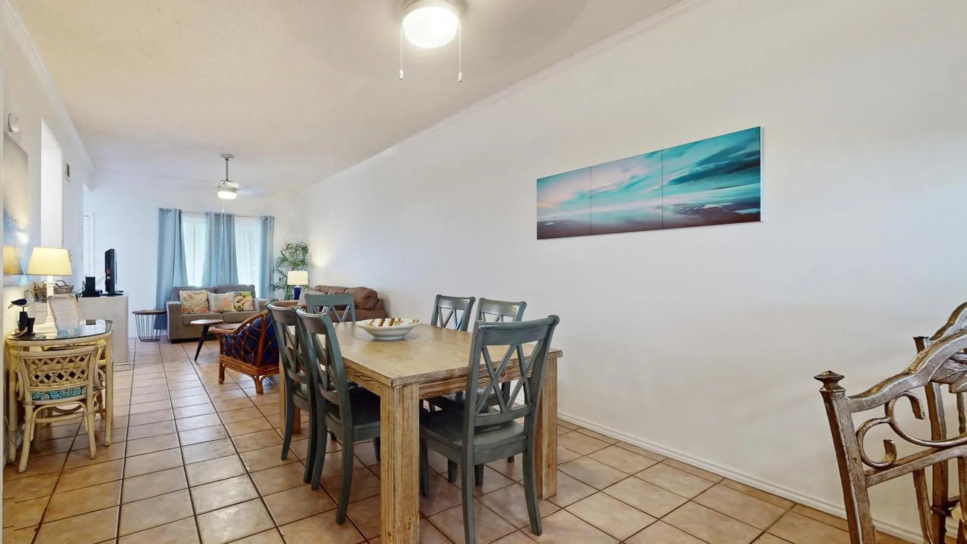 Dolphin #12 Apartment