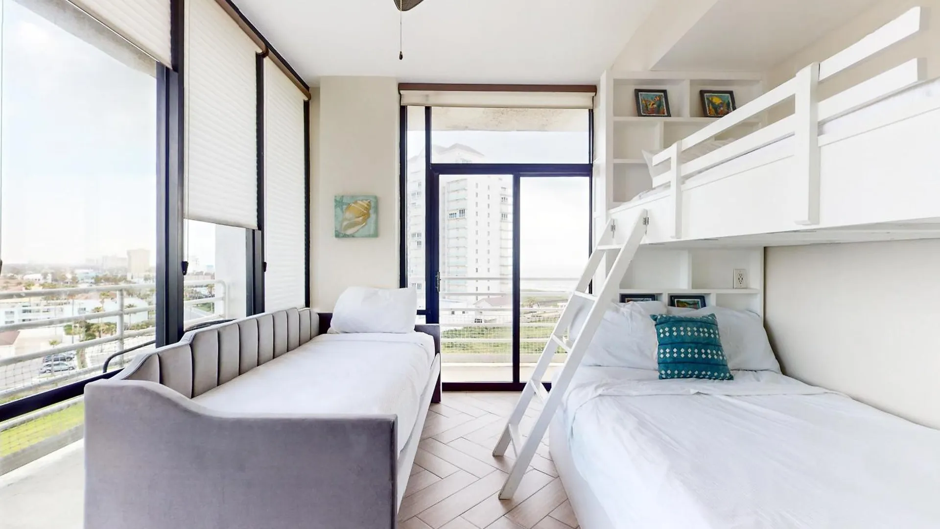 Sunchase Iv Ii Holiday home *
