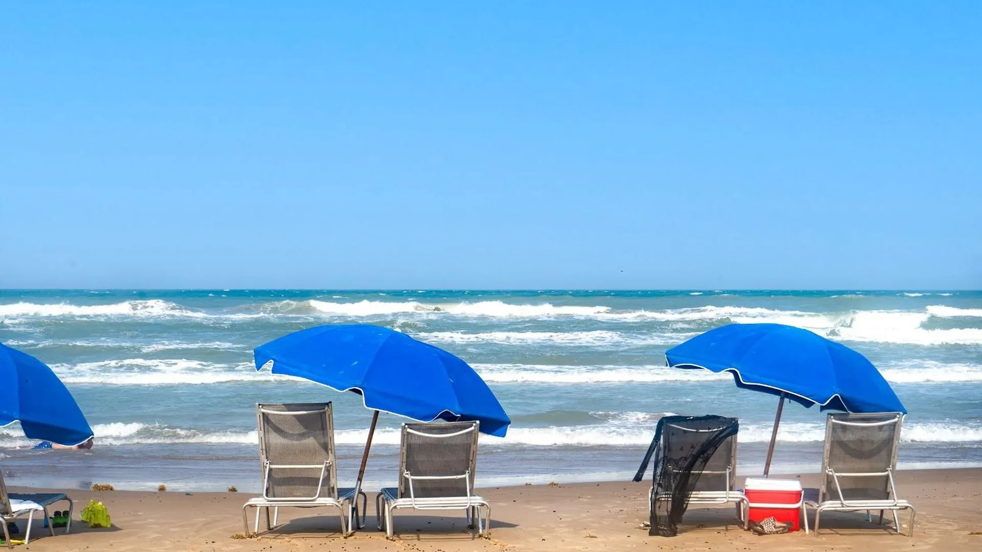 Kingfishers Retreat Serene 1br Escape With Balcony 207 Apartment *