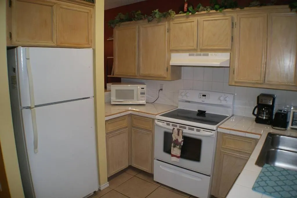 Palmas 8 Close To Entertainment District, Access