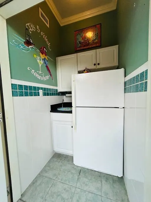 Breathtaking Sunset Views & Minutes To The Beach! Holiday home *