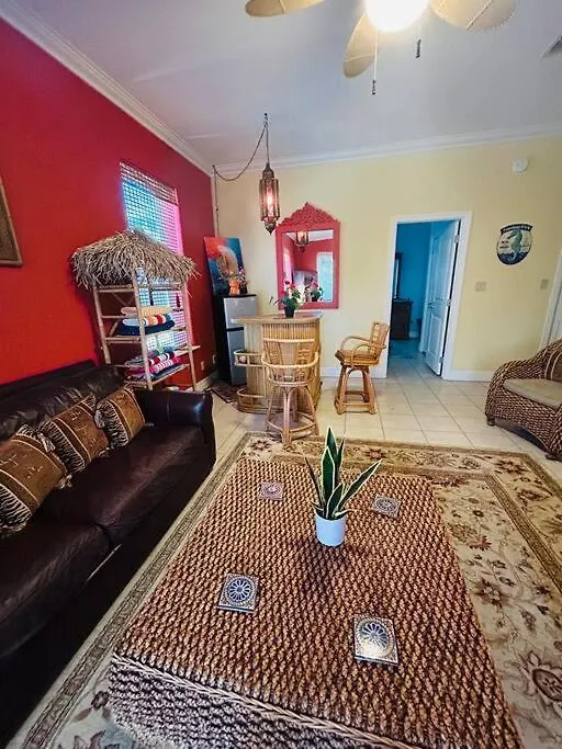 Breathtaking Sunset Views & Minutes To The Beach! South Padre Island
