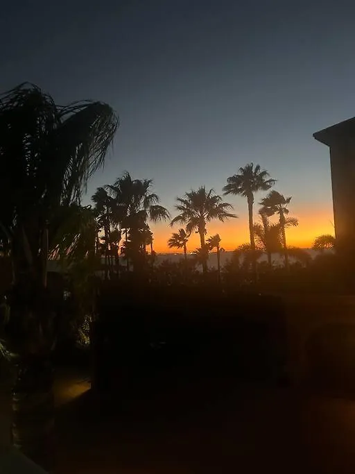 Breathtaking Sunset Views & Minutes To The Beach!