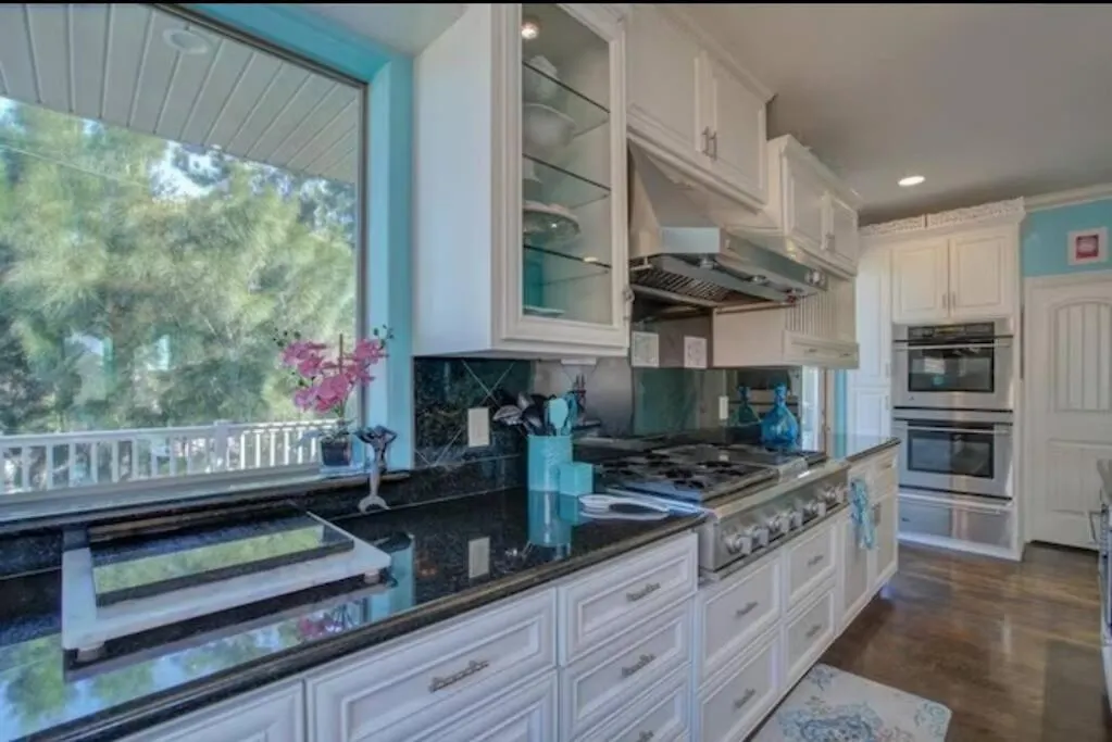 Holiday home Breathtaking Sunset Views & Minutes To The Beach! *