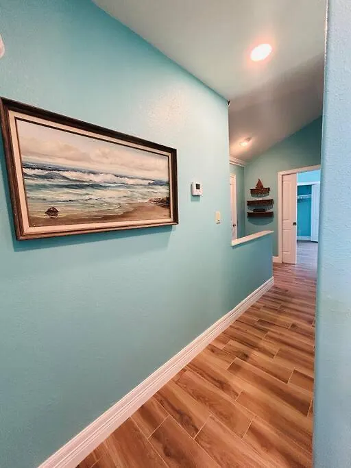 Holiday home Breathtaking Sunset Views & Minutes To The Beach!