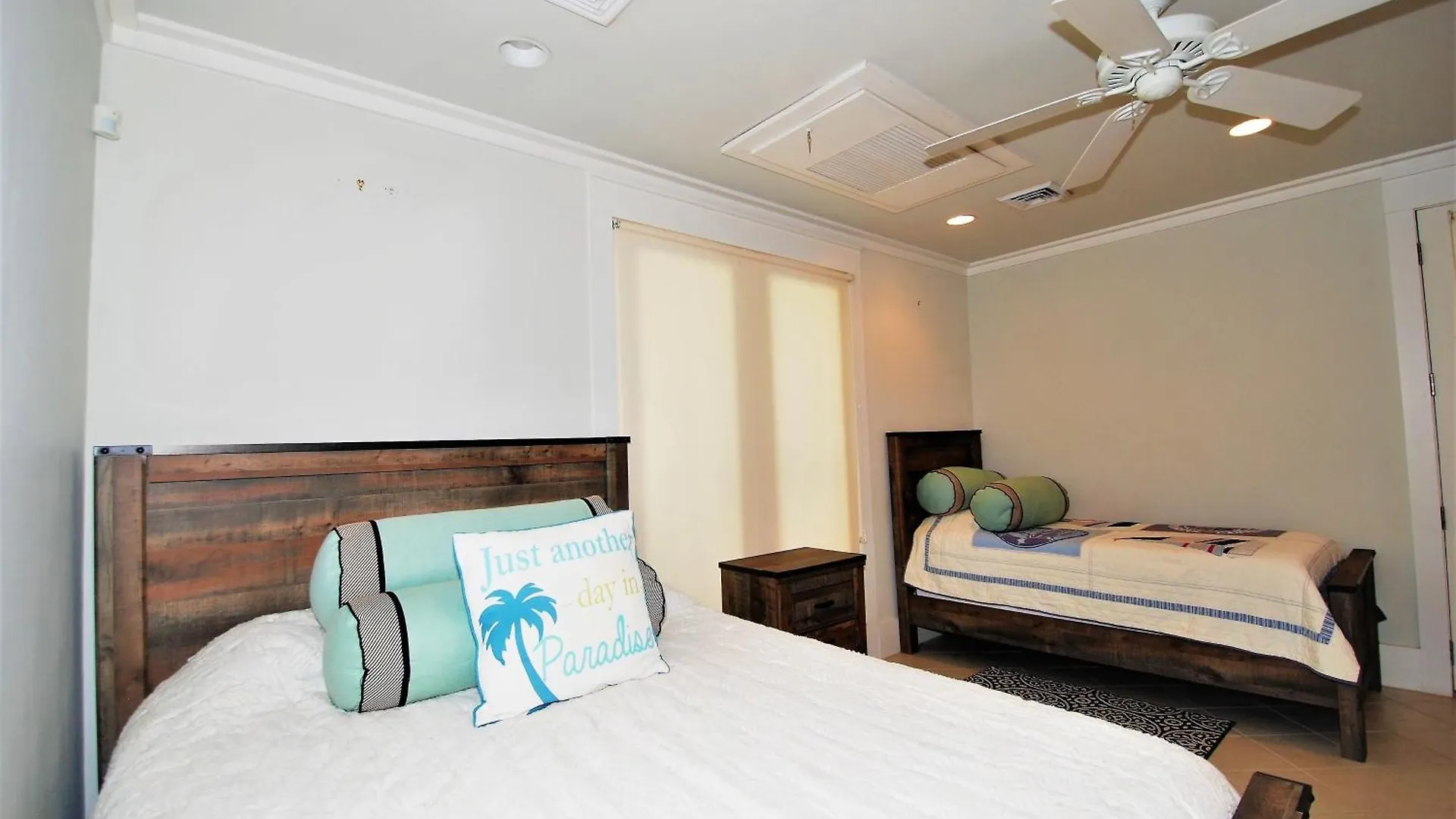Sea Hawk - Private House With Pool & Hot Tub Holiday home