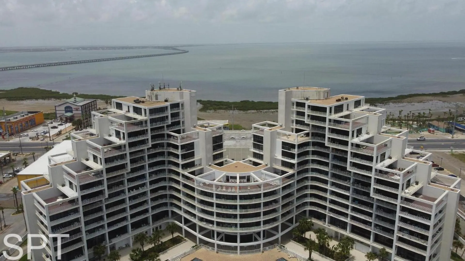 2-level Beachfront Luxury - Sunchase Iv - 326 Apartment