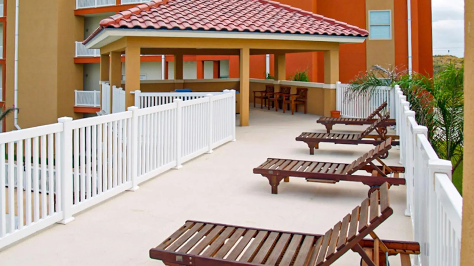 La Isla #c105 Apartment