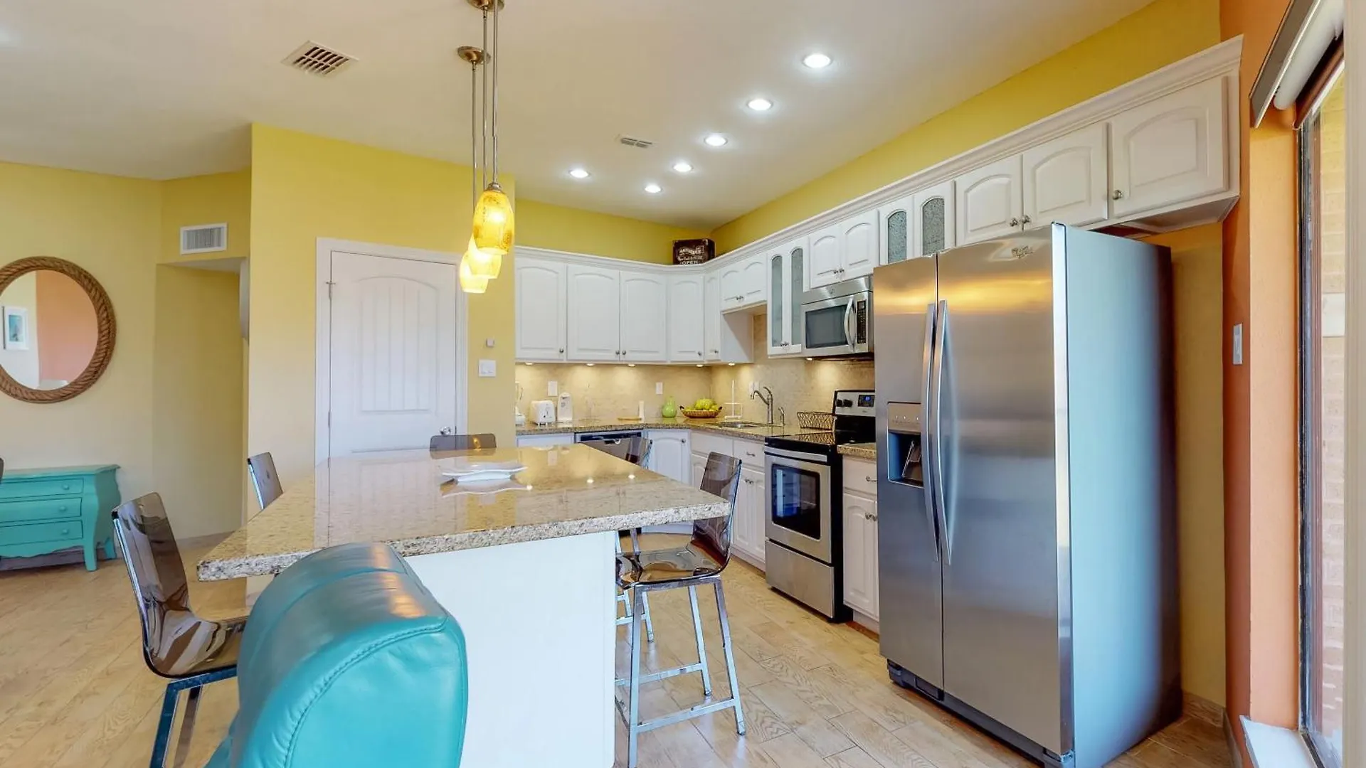 Sunchase Beachfront #210 Apartment *