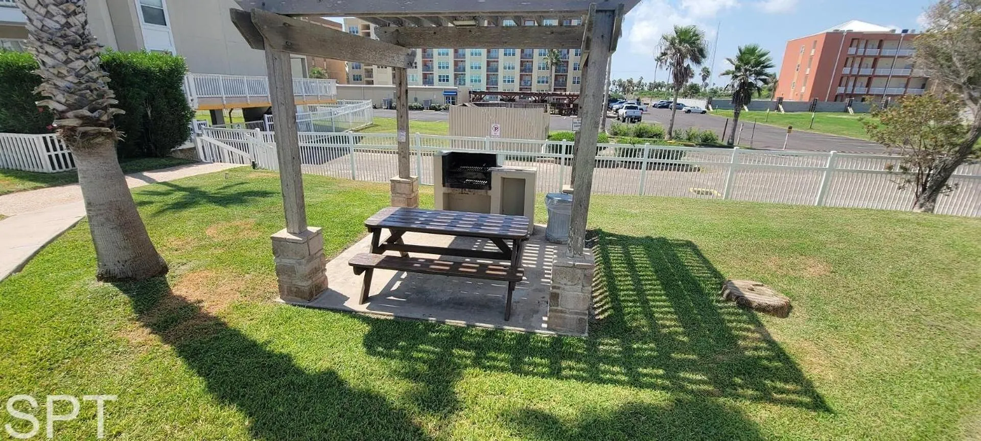 Apartment Gulfpoint 1302 *