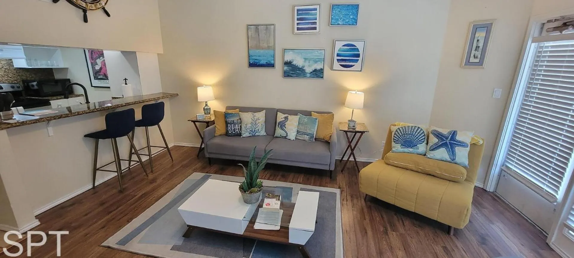 Gulfpoint 1302 Apartment