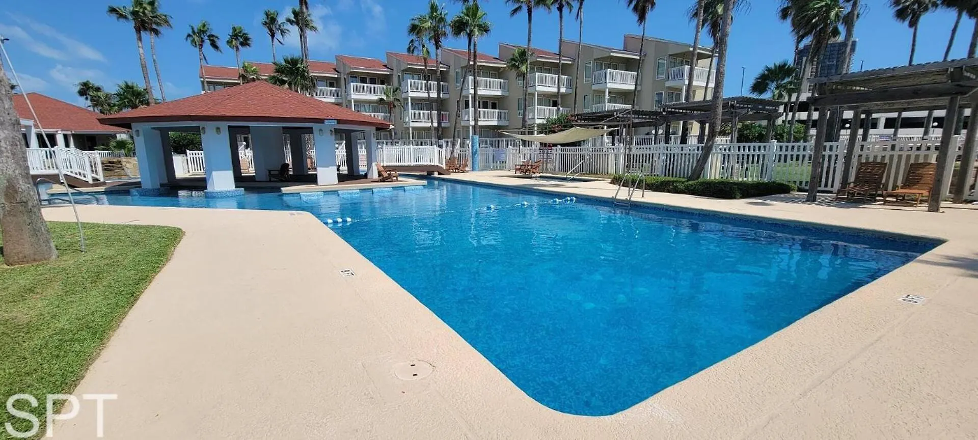 Apartment Gulfpoint 1302 *