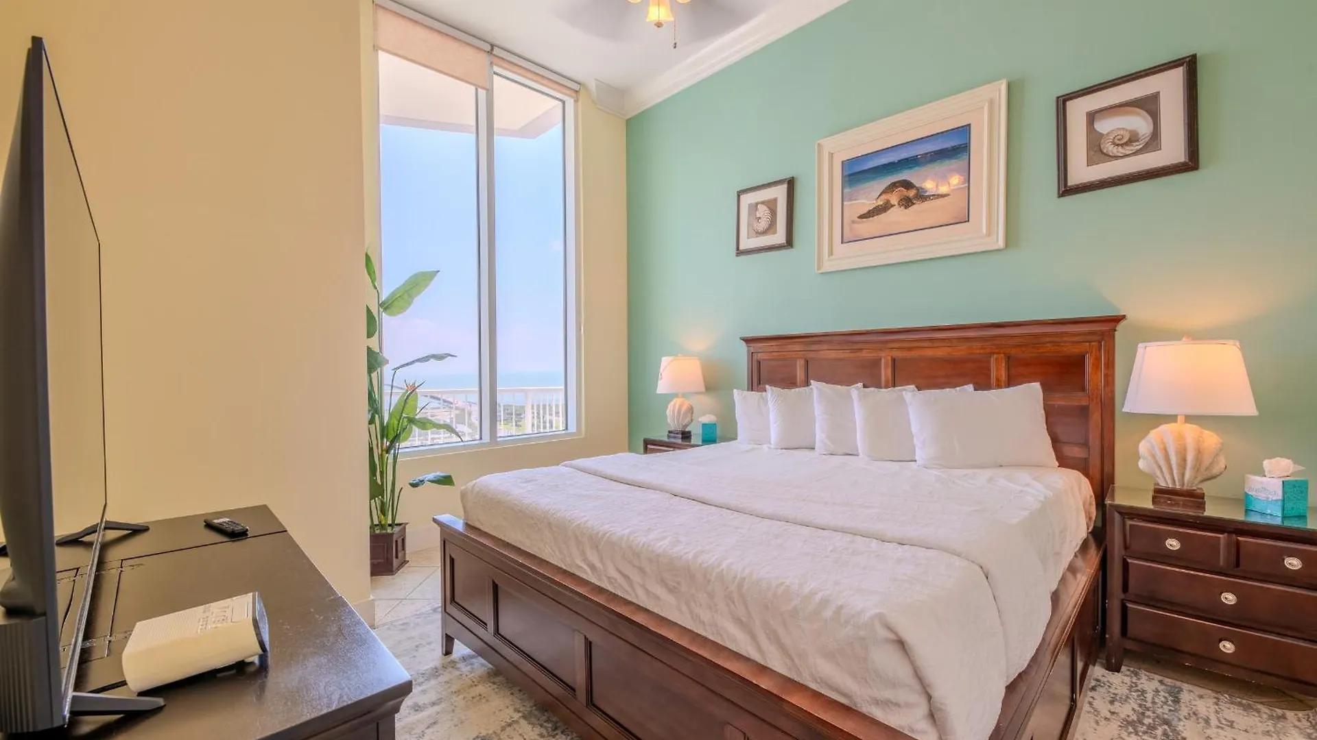 Apartment 1901 Sapphire Beachfront 3 Bedroom